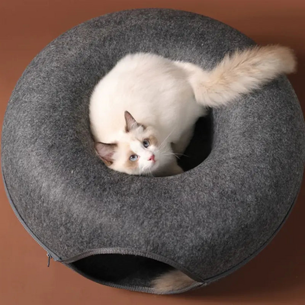 Interactive Tunnel Donut Pet Bed